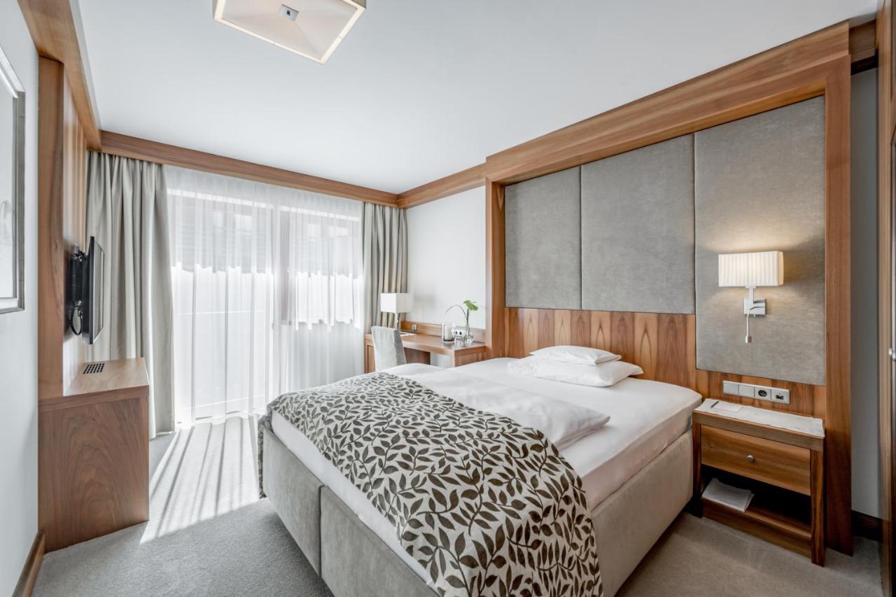 Hotel Trofana Royal 5 Ischgl Exteriér fotografie